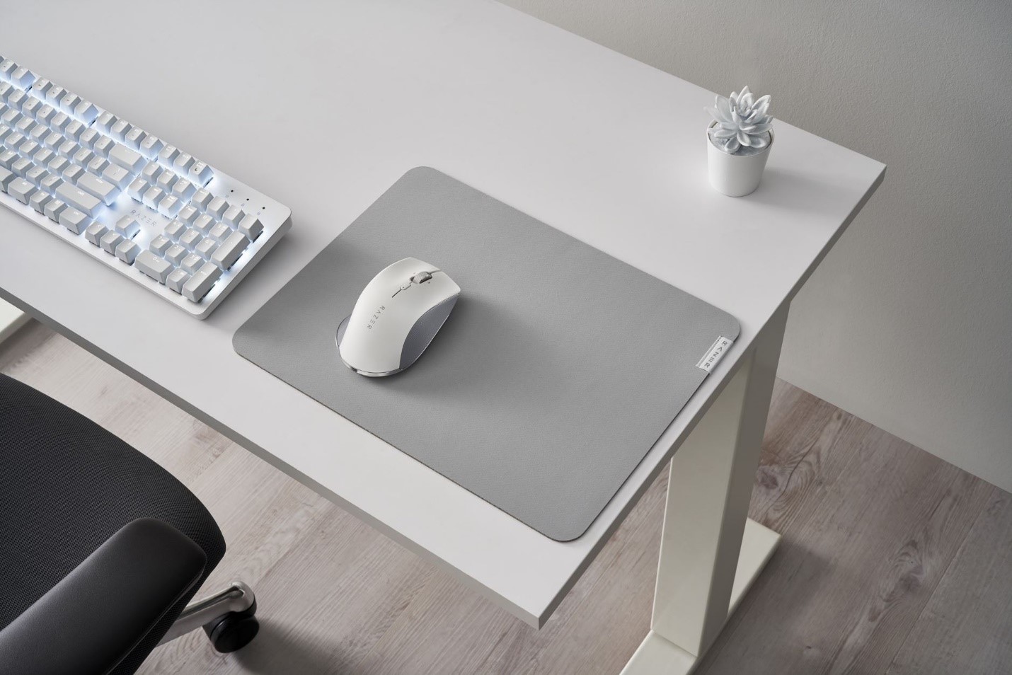 Razer anunció la siguiente generación de productividad en el espacio de trabajo con el Set Razer de Productividad. El nuevo mouse Pro Click
