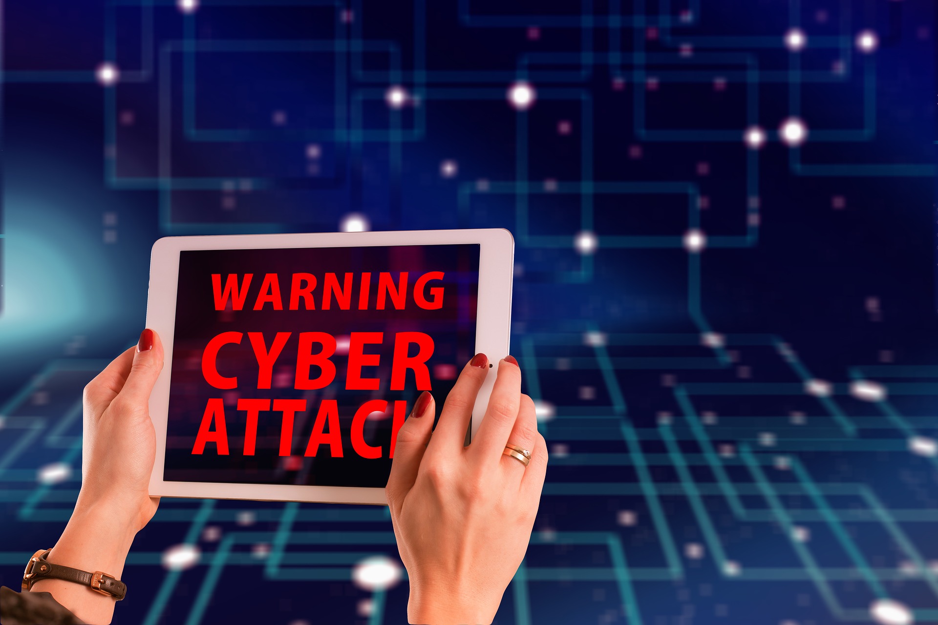 Los equipos de IT y encargados de ciberseguridad de una organización encuentran cada día numerosas vulnerabilidades que los hackers pueden aprovechar