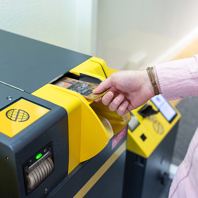 Prosegur Cash ha alcanzado la meta de más de 900 máquinas de gestión automática de efectivo en establecimientos comerciales colombianos.