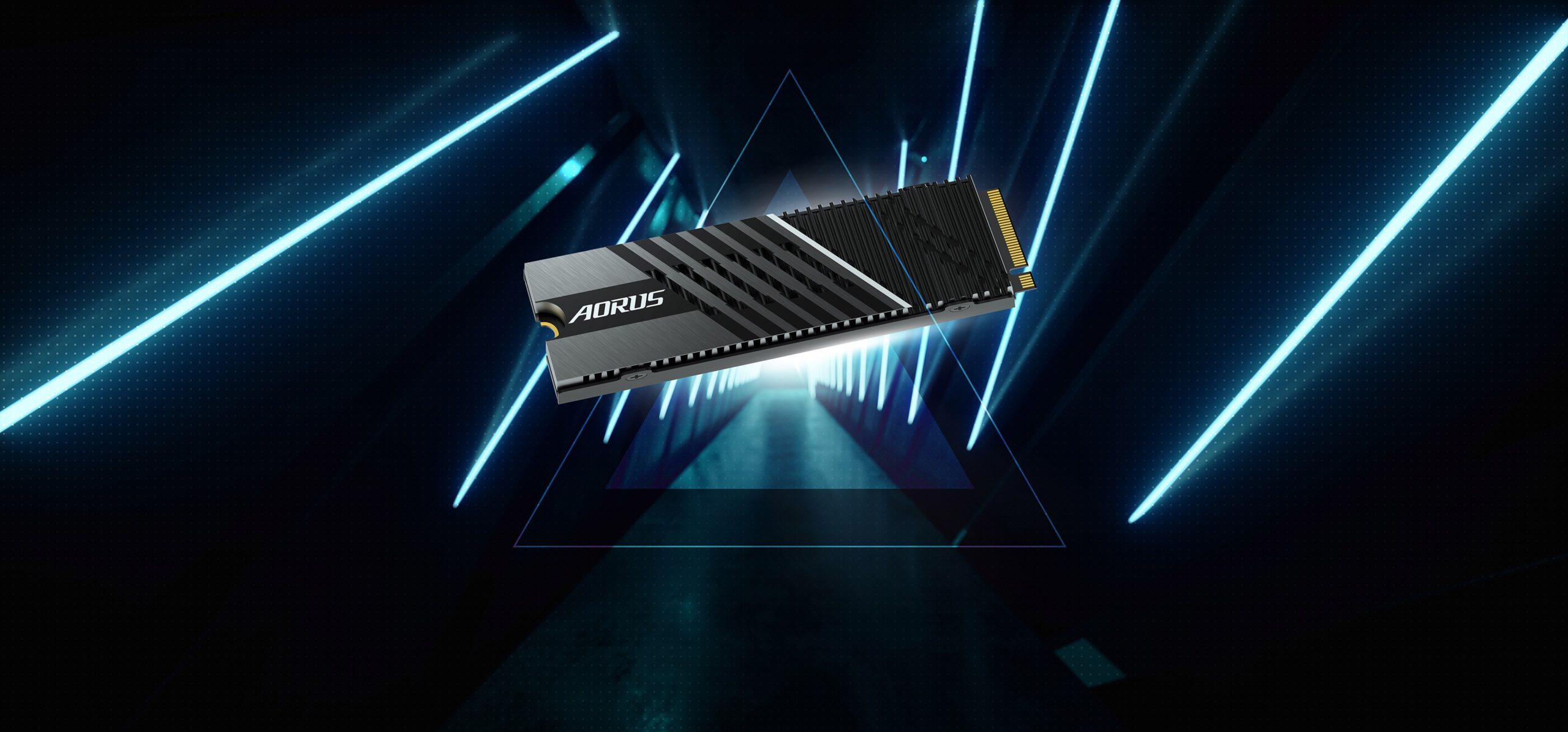 Gigabyte anunció su nuevo SSD AORUS Gen4 7000s con una velocidad de lectura de hasta 7 GB/s. Mejorada por el controlador PCIe 4.0 de nueva generación.