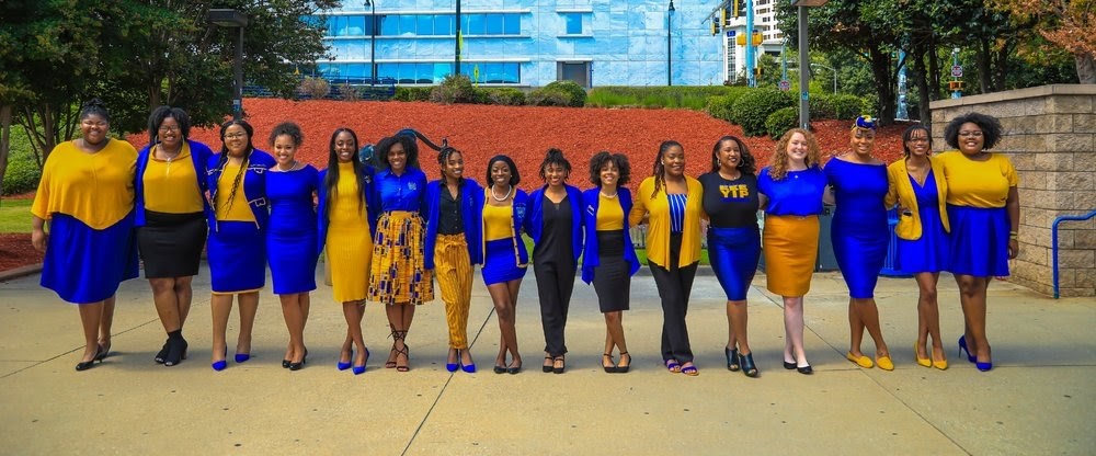 Google anunció su iniciativa Grow with Google: Black Women Lead, para proveer capacitación en habilidades digitales para 100,000 mujeres afroamericanas.