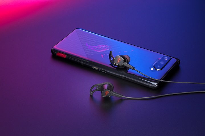 ASUS Republic of Gamers (ROG) ha presentado una gama de auriculares para juegos en el evento de lanzamiento virtual For Those Who Dare.