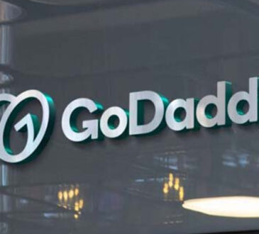 GoDaddy anunció una nueva integración de Instagram con su suite de Páginas web + Marketing. Las redes sociales son una parte esencial