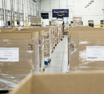 Amazon anunció el lanzamiento del primer Centro de Asistencia para Desastres, una instalación cerca de Atlanta que almacena suministros