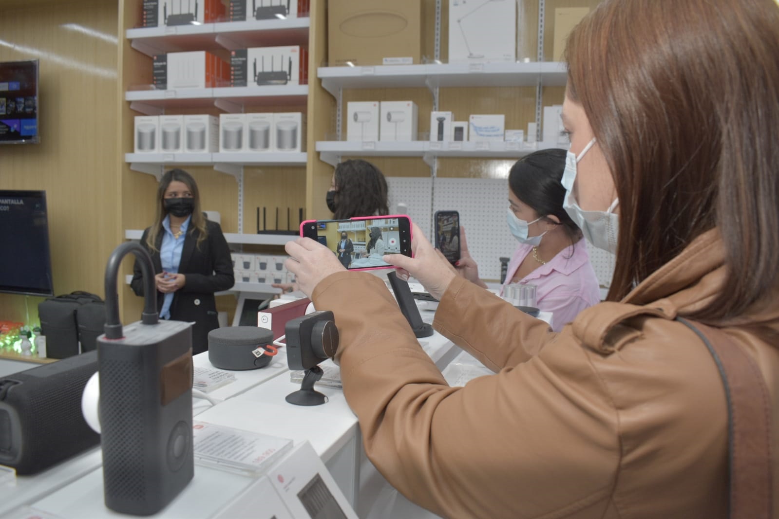 Xiaomi anuncia la apertura de su segunda tienda oficial en Antioquia, la décimo tercera a nivel nacional, reforzando así su apuesta