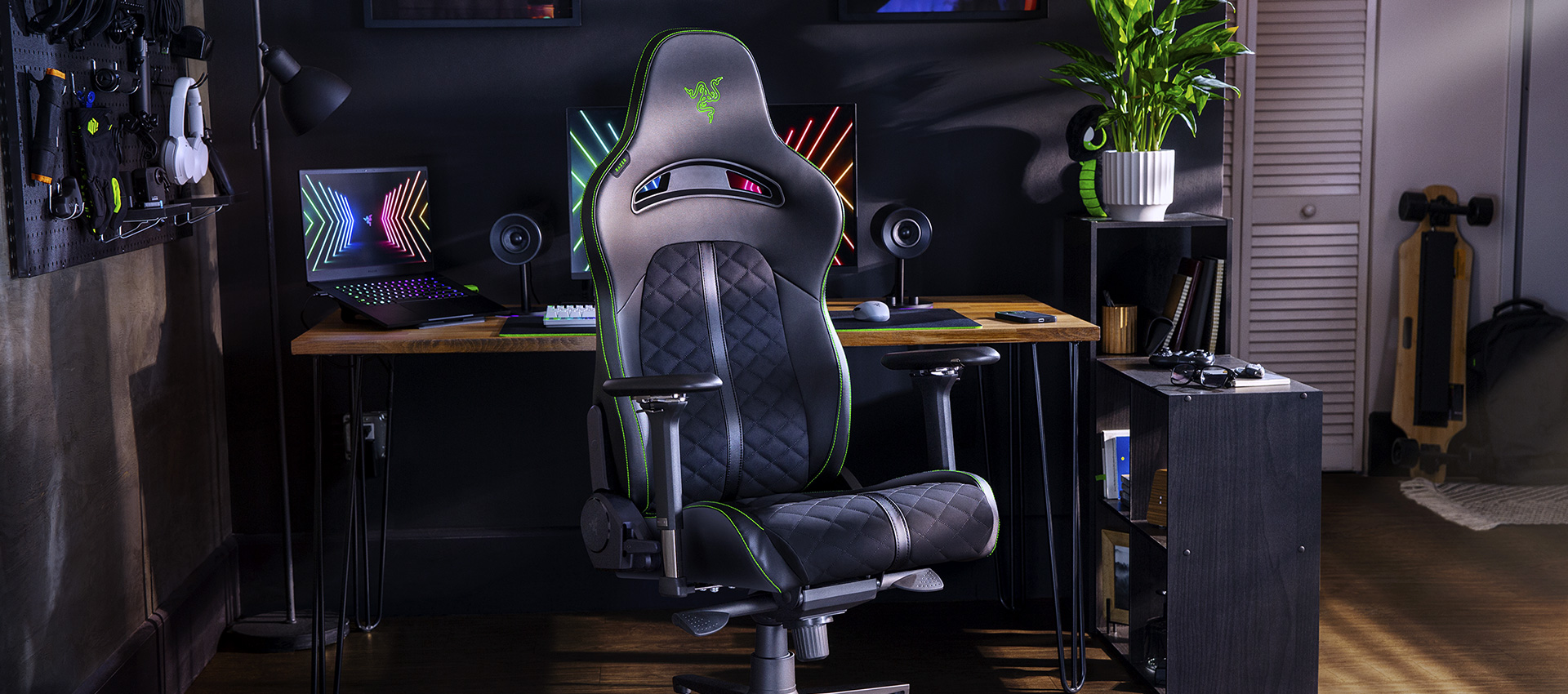 Fue aquí donde la razer compartió nueva información sobre la silla de juego Enki, así como los auriculares para juegos Kraken V3.