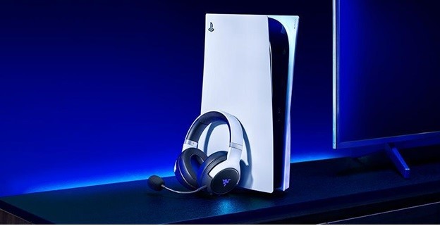 Razer anunció que ha expandido su creciente gama para consolas con una serie de nuevos auriculares inalámbricos y soportes de carga