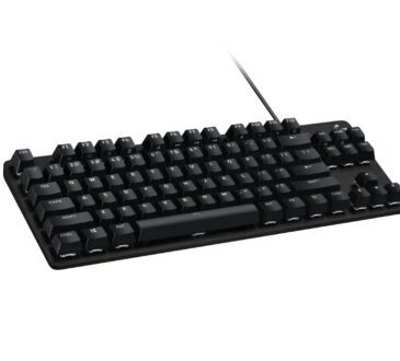 el equipo de Logitech G y su nuevo teclado para juegos mecánico Logitech G413 SE y el teclado para juegos mecánico G413 TKL SE