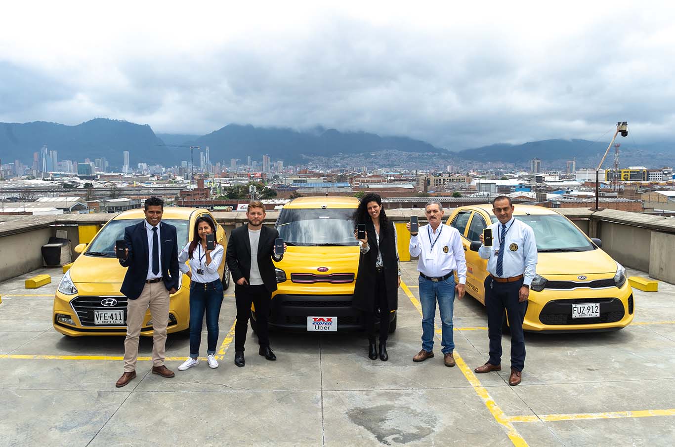 Uber Taxi cumple su primer año de operación