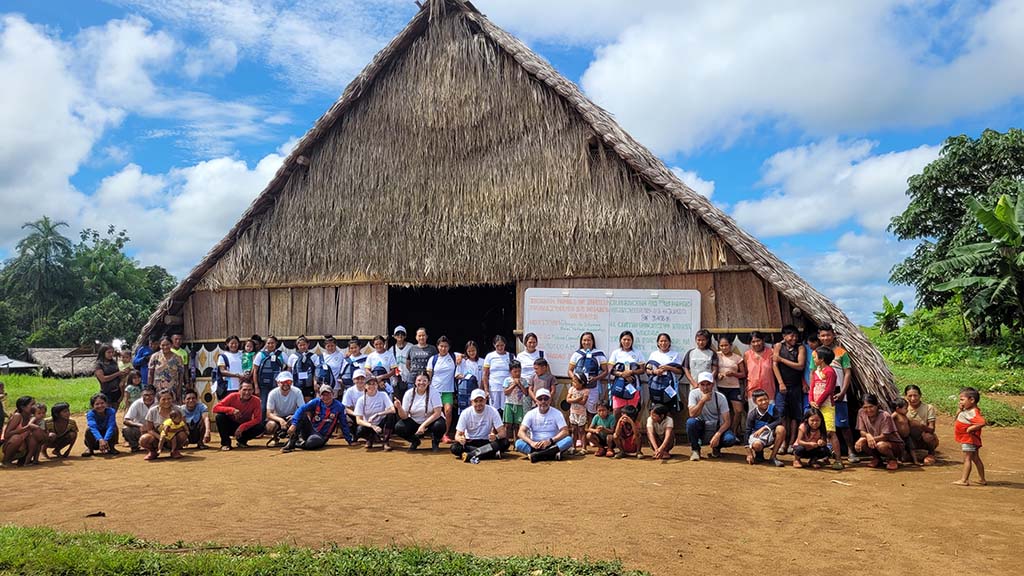 Expedición Minsait ayuda a conectar a la comunidad Cacua
