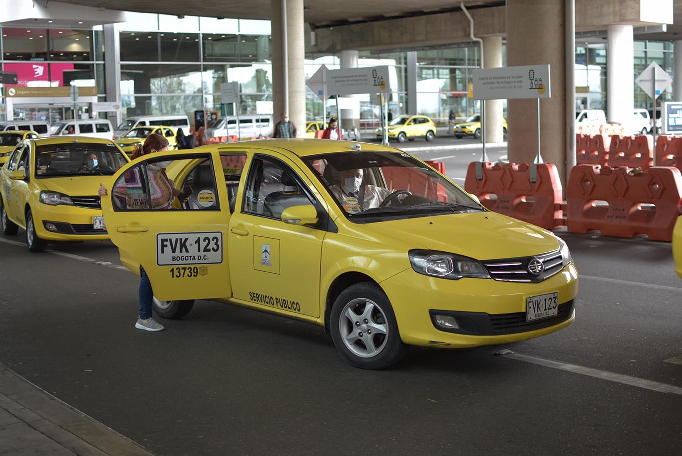 Taxis Libres anuncia promociones en su APP hoy 20 de Julio