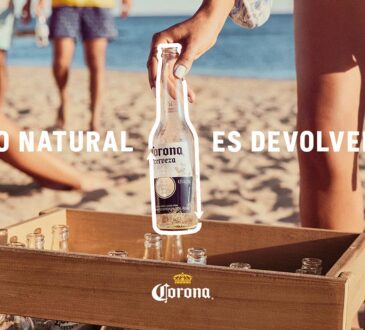 Cerveza Corona anuncia la campaña Lo natural es devolverla