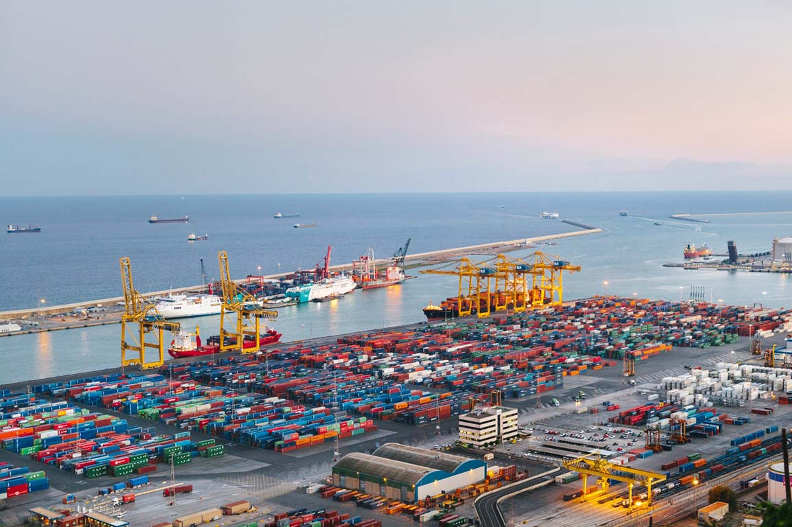 Indra apuesta por la digitalización de terminales portuarias
