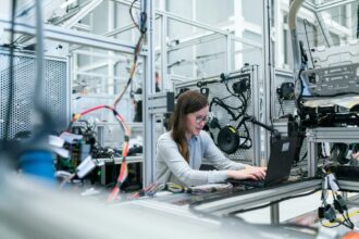 Mujeres potencian la transformación digital en Colombia
