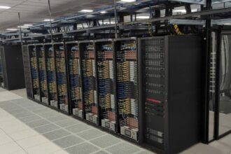 CoreWeave inició la implementación de sistemas NVIDIA GB200 NVL72