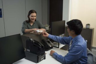 Epson presenta soluciones para el sector bancario
