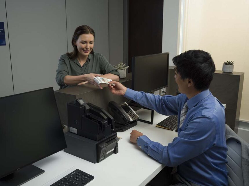 Epson presenta soluciones para el sector bancario