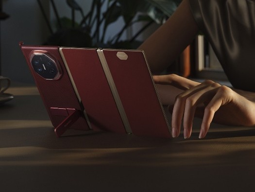 HUAWEI Mate XT es el teléfono perfecto para crear contenido