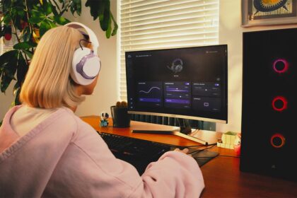 Los JBL Quantum 250 son presentados en el marco de Gamescom 2025