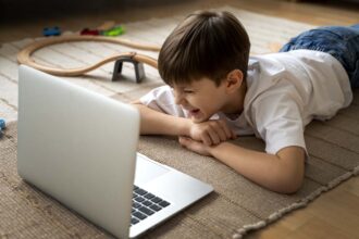 Norton reporta que 1 de cada 3 niños logra evadir los controles parentales en Internet