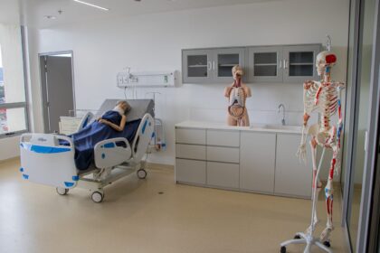 UCompensar apuesta por la IA contra el cáncer de mama