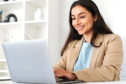 GoDaddy lanza el Diseñador de Sitios Web de Airo