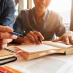 IBERO e ICETEX lanzan 99 becas virtuales En Colombia