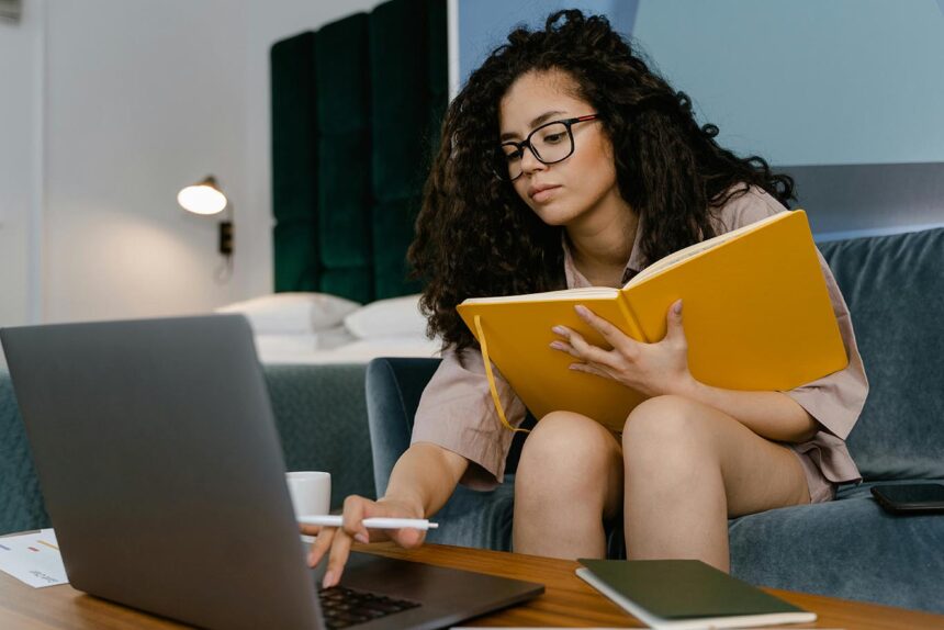Intel recomienda el uso de las AI PCs en el marco del día del estudiante