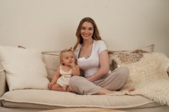 Momcozy es reconocida con el premio Kind + Jugend