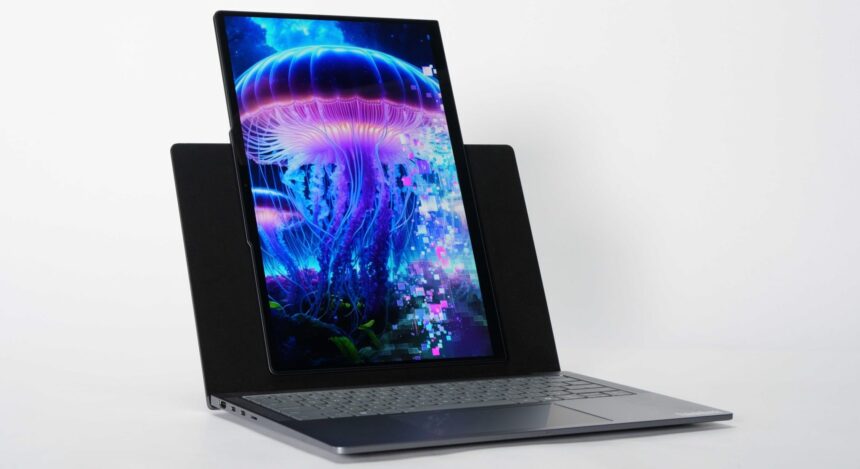 ThinkBook VertiFlex Concept se presentó en Lenovo Innovation World 2025