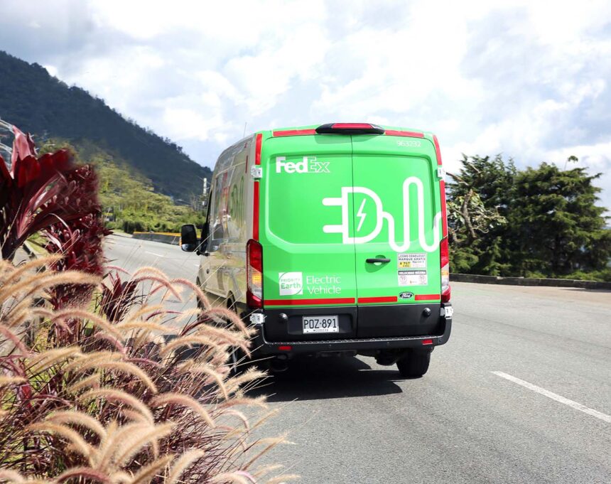 FedEx integra vehículos eléctricos para sus operaciones en Colombia