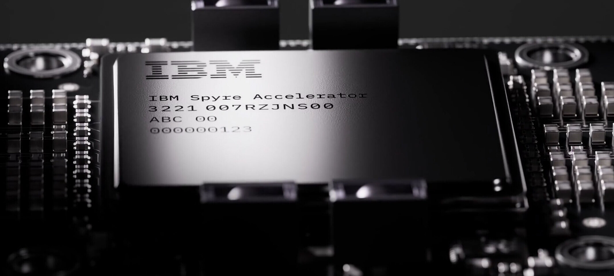 IBM anuncia el nuevo Spyre Accelerator para IA generativa