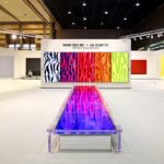 LG OLED lleva el legado cromático de Park Seo-Bo a Frieze Seúl 2025