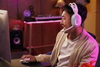 Logitech G presento los auriculares G522 LIGHTSPEED