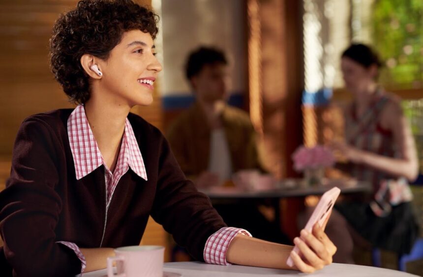 HUAWEI FreeBuds 7i son muy fáciles de conectar con tu celular