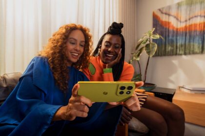 Motorola ofrece celulares con NFC para pagar sin contacto en Colombia