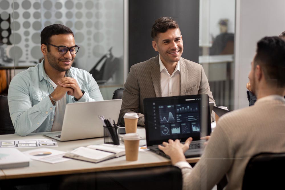 Salesforce presenta estudio sobre percepción de adopción de IA en CIOs