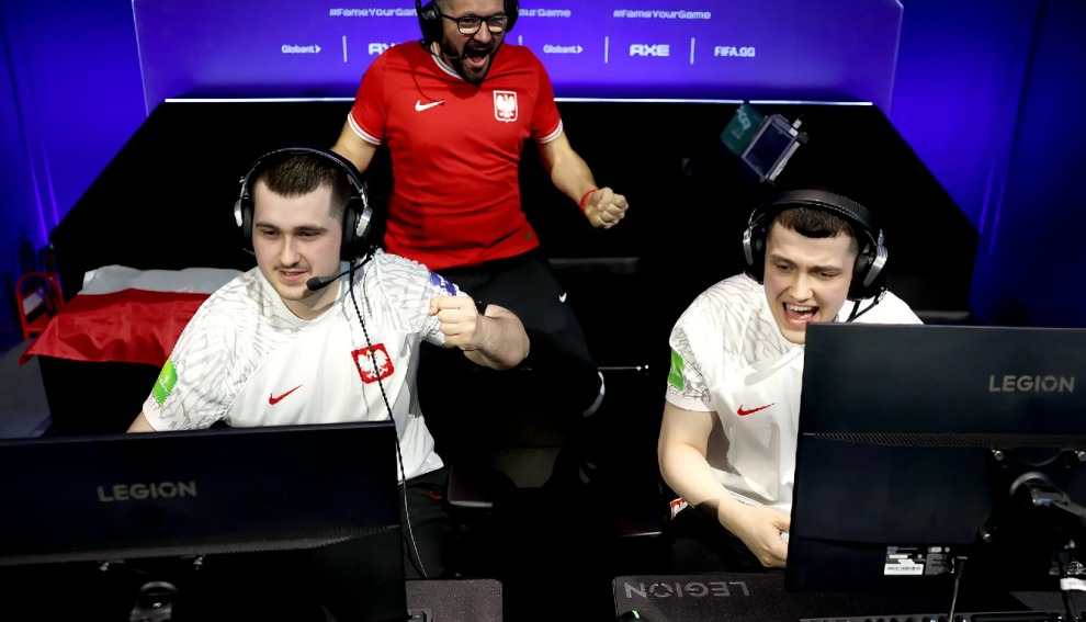 Lenovo y Motorola potenciaron las finales de FIFAe Finals 25