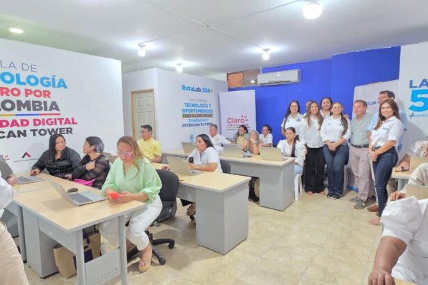 Claro abre nueva Sala de Tecnología Claro por Colombia en Santa Marta