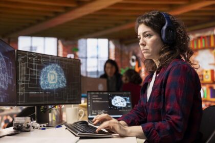 215 empresas participarán en Gen AI University de AWS