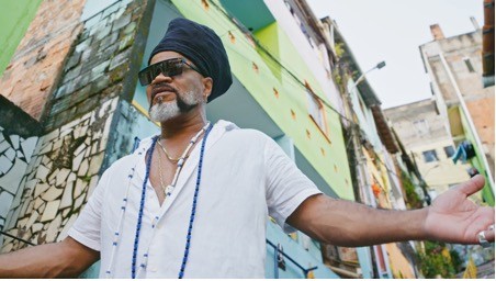CARLINHOS BROWN: EL RITMO DE BRASIL llega el 14 de abril a HBO Max