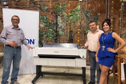 Epson y Plotter Perú presentan a sus clientes impresoras de gran formato