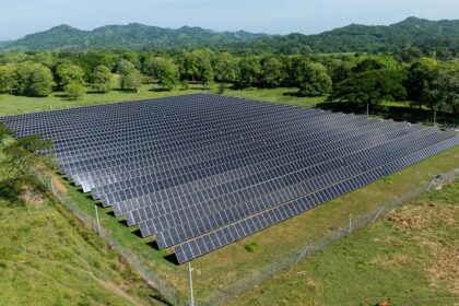 Unergy representa generadores solares que producen 65.916 MWh al Sistema