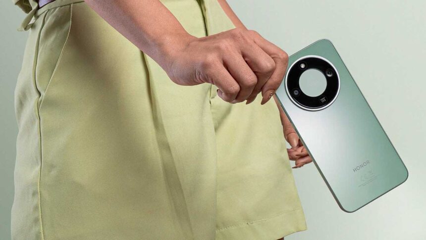 Claves que los universitarios deberían tener en cuenta a la hora de elegir celular