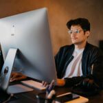 Colombia encabeza la contratación de entrenadores de IA en Latinoamérica