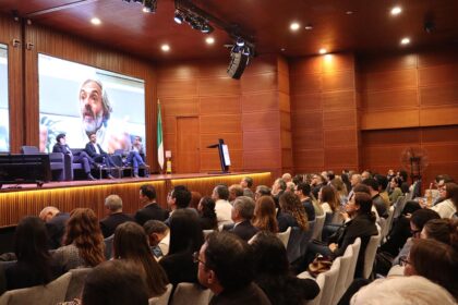 Ecosistema digital y campañas presidenciales abordan retos TIC del país