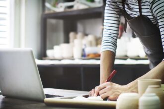 Errores financieros que pueden poner en riesgo un negocio en Colombia