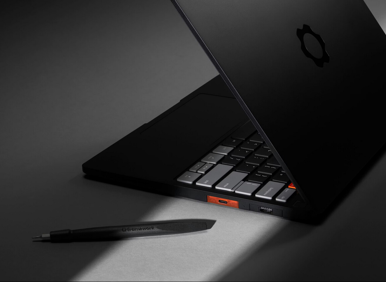 Framework Laptop 13 Pro vendrá con Intel Core Ultra Serie 3 – MastekHw