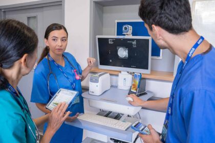 La digitalización como vacuna contra el error médico en un sistema bajo presión