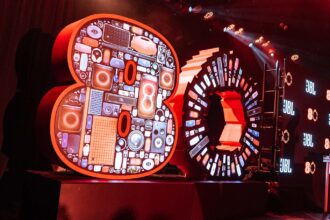 JBL celebra 80 años impulsando el sonido